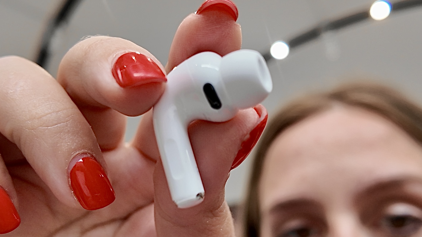 AirPods Pro 3 Heart Rate Sensor