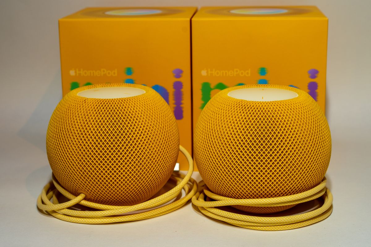 Apple HomePod Mini Yellow in Plastic